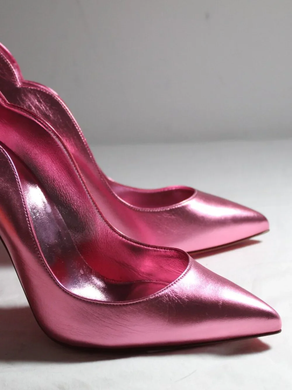 NEW Christian Louboutin Metallic Pink Hot Chick Heels Pumps Red Bottom 39.5